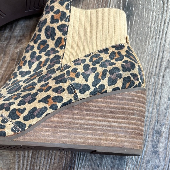 Toms Sadie Classic Leopard Printed Suede Ankle Booties Women’s size 7 - Picture 7 of 14